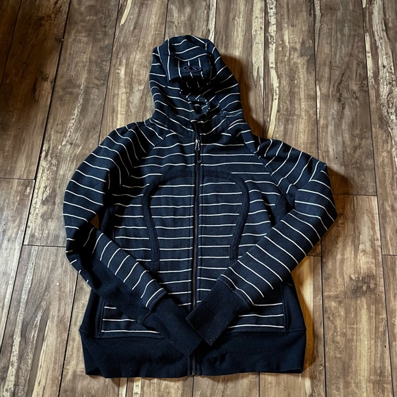 lululemon athletica Sweaters - Great condition, only worn handful of times